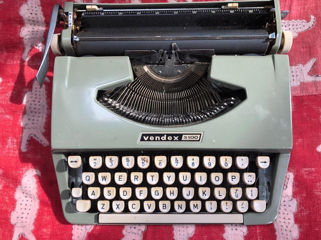 portable schrijfmachine Vendex S 100, Diversen, Typemachines, Ophalen of Verzenden, Gebruikt
