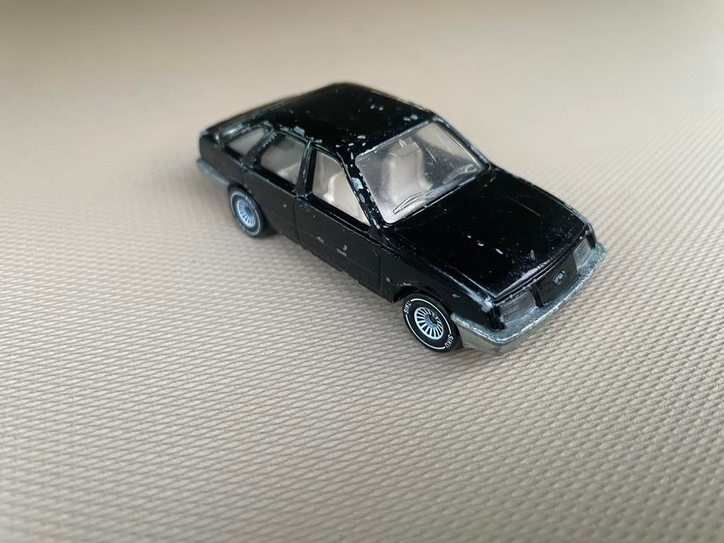 model Ford Sierra MkI, zwart, Siku, 1/50, Hobby en Vrije tijd, Modelauto's | 1:50, Ophalen of Verzenden, Gebruikt, Auto, SIKU