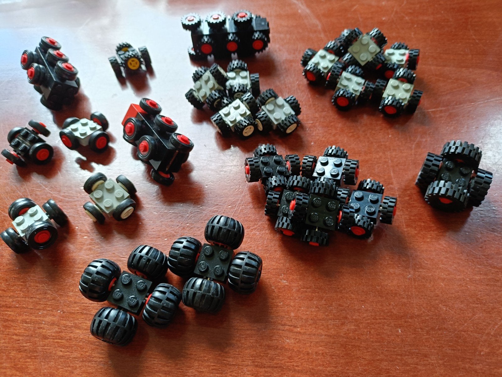 Partijtje Lego wielen w.o.oude, Ophalen of Verzenden