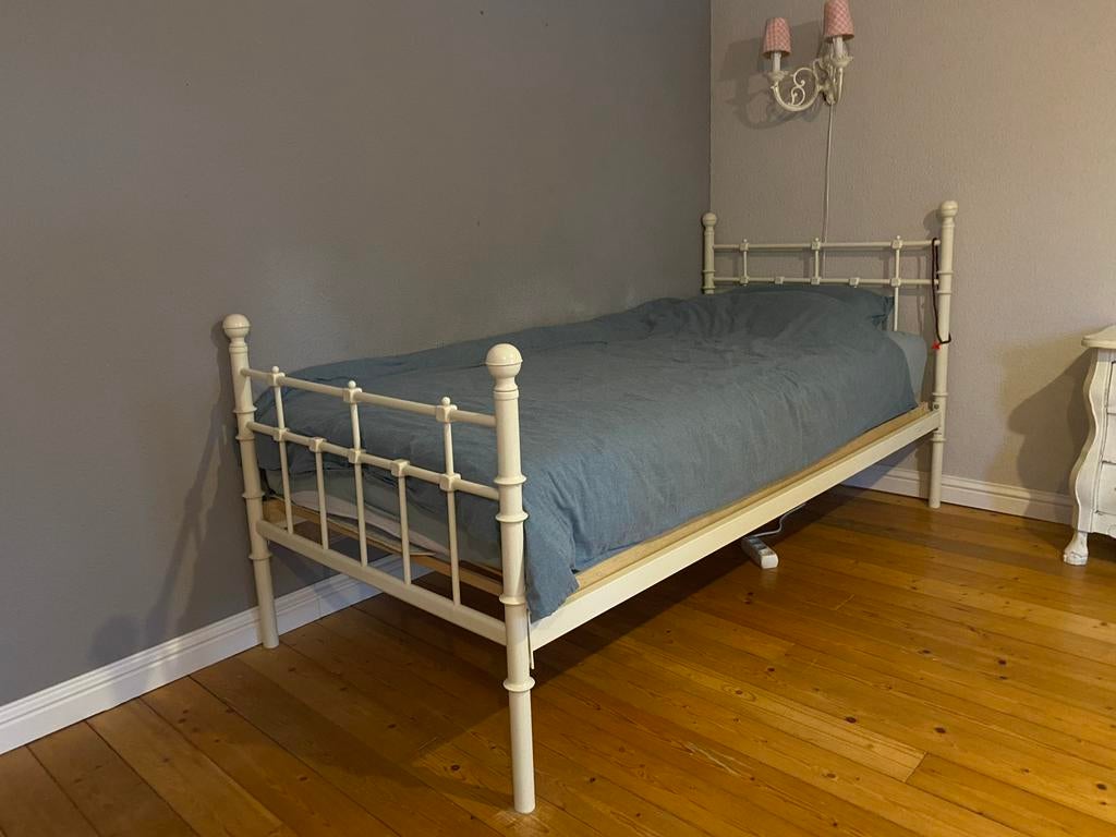 Sfeervol 1-persoonsbed incl. matras, Ophalen, 90 cm, Eenpersoons, Wit