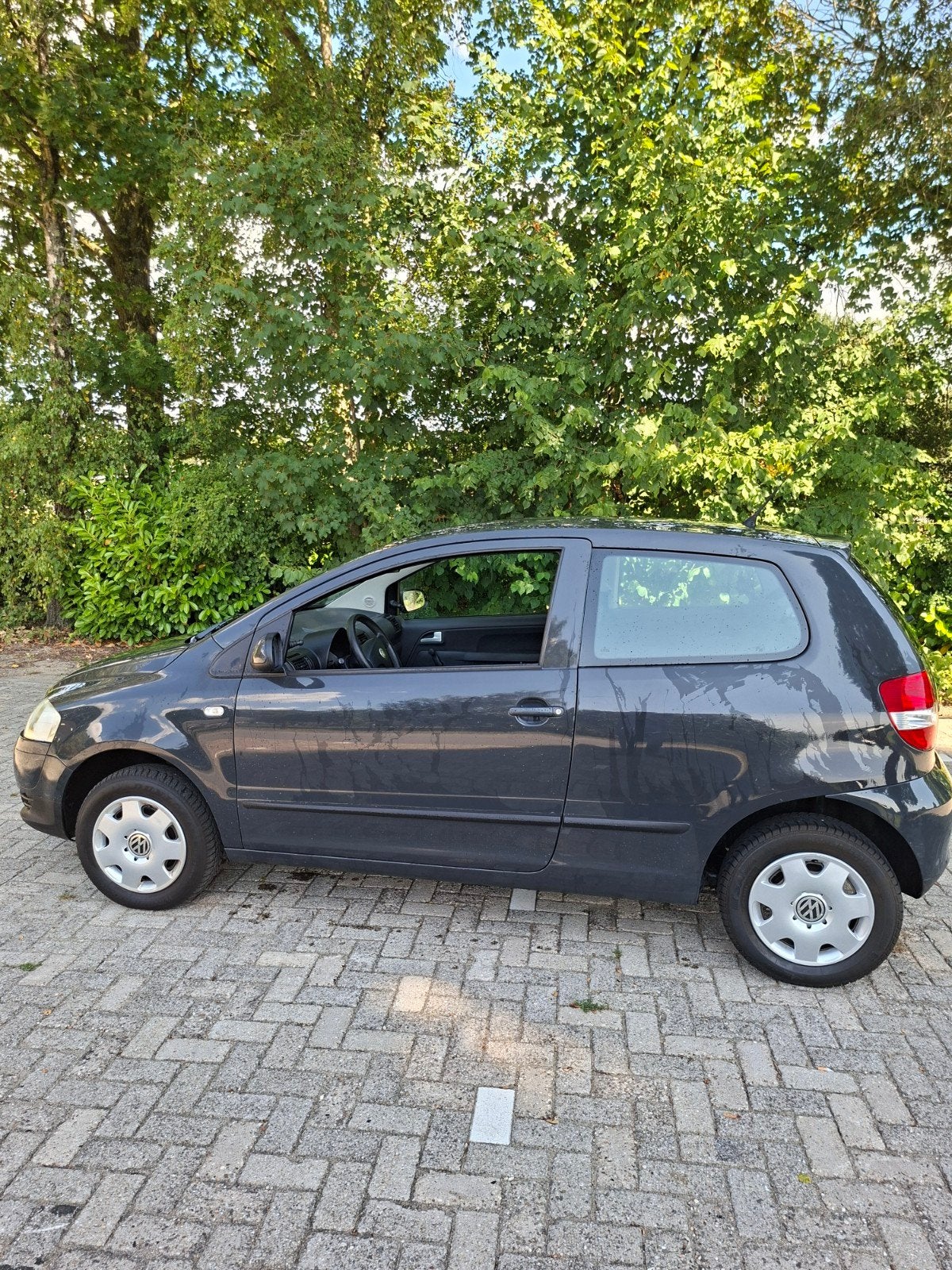 Volkswagen Fox 1.2 40KW 2007 Grijs, Auto's, Voorwielaandrijving, Stof, Zwart, 969 kg