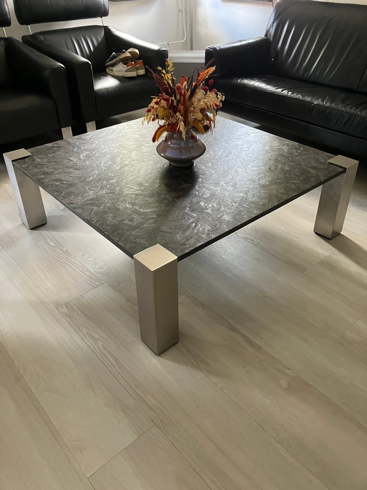 Granieten salontafel met RVS poten, Ophalen, Overige materialen, 100 tot 150 cm, Design