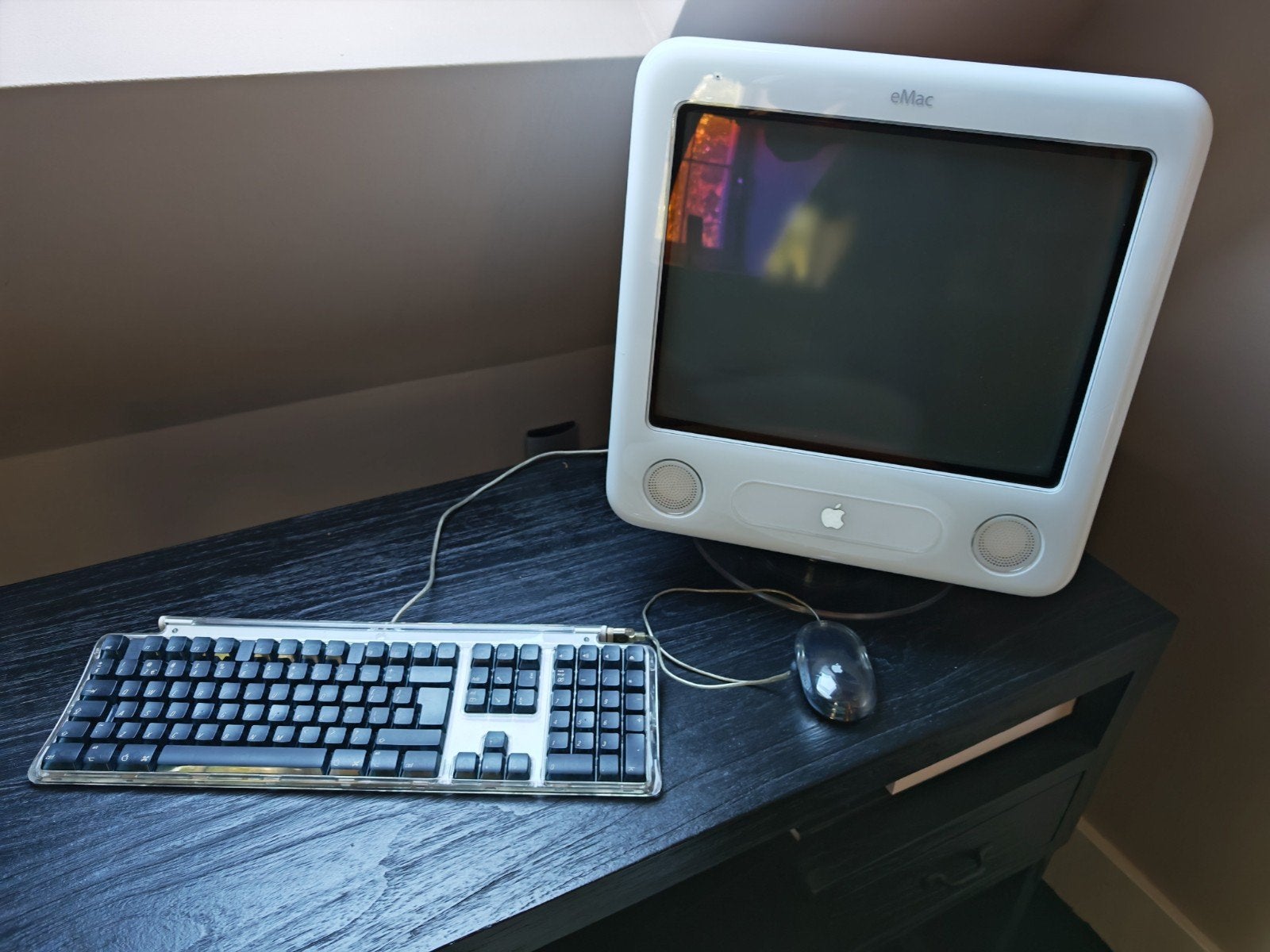 Apple eMac uit 2002 met Airport kaart en Tilt & Swivel stand, Computers en Software, Ophalen, Overige modellen, Minder dan 4 GB