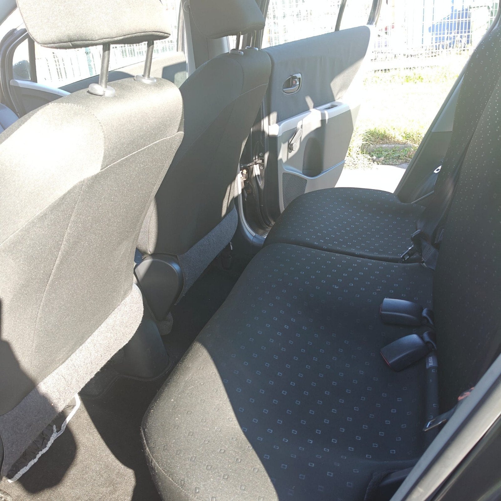 Foto 5 van Toyota Yaris 1.3 16V Vvt-i 5DR 2009 Grijs