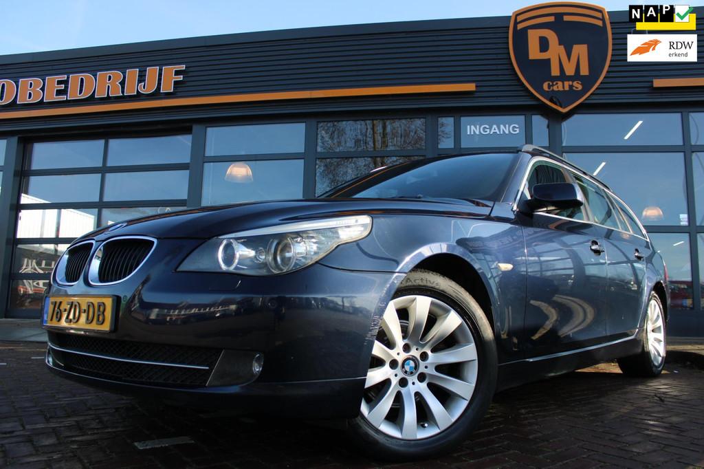 BMW 5-serie Touring 520i LCI | M-Stuur | Automaat | Navi | P, Automaat, Achterwielaandrijving, 4 cilinders, Blauw