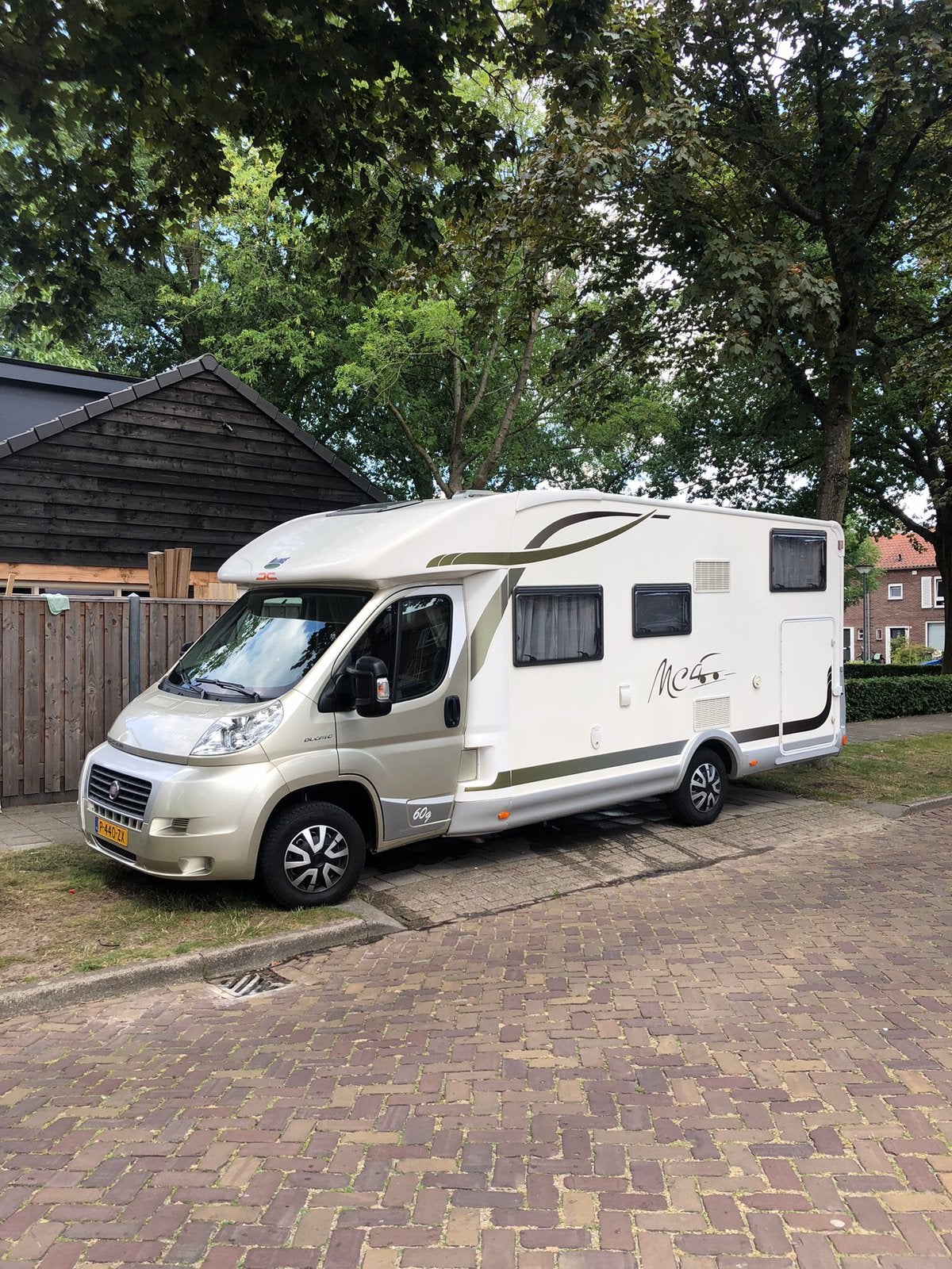 Mclouis camper Mc4 60 g bjr 2012, Caravans en Kamperen, Campers, Particulier, Half-integraal, Overige merken