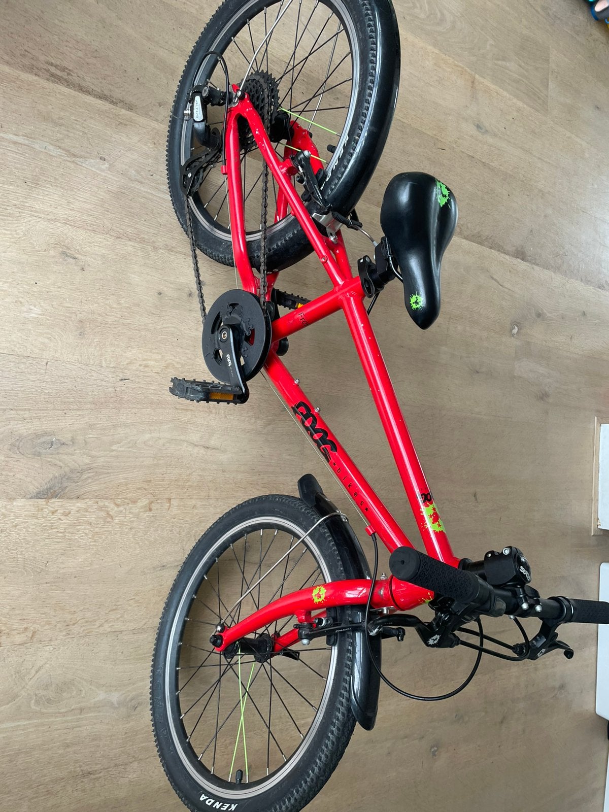 Frog Bike 52 Kinderfiets - Rood, Fietsen en Brommers, Ophalen, Zo goed als nieuw, Velgrem, 20 inch of meer