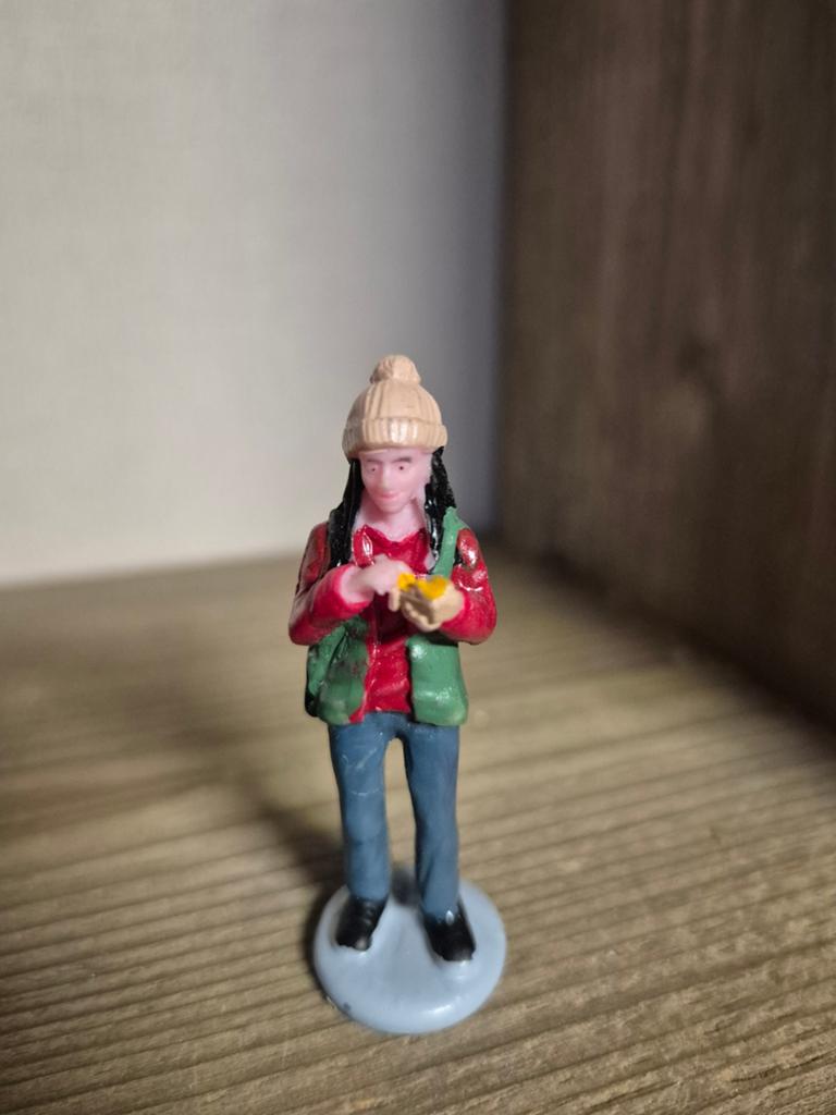 Lemax figuur 10 kerstdorp kersthuisjes, Diversen, Kerst, Ophalen of Verzenden, Zo goed als nieuw