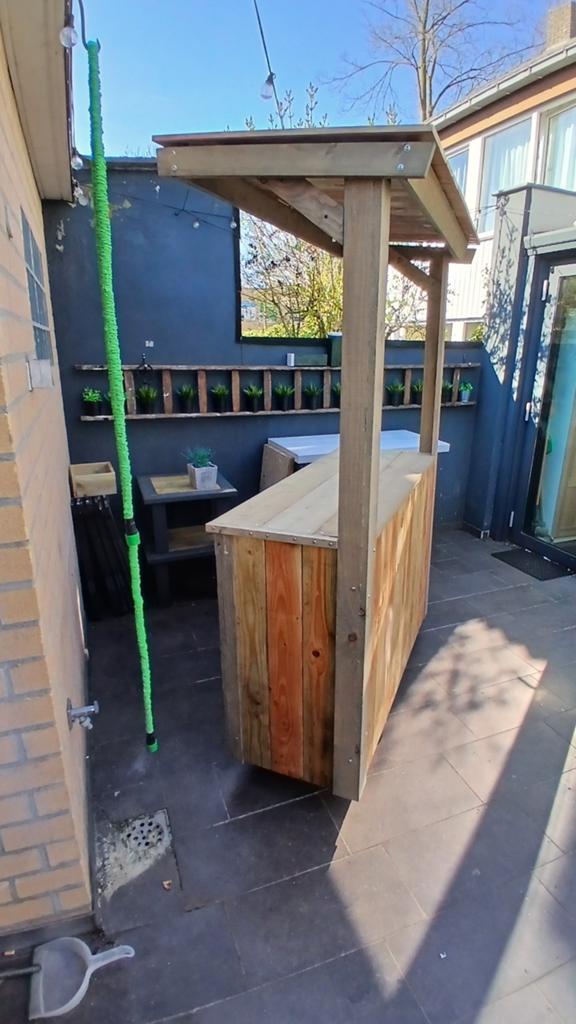 Houten buitenbar met afdak nieuw Afhaal prijs €300.00, Ophalen, Gebruikt