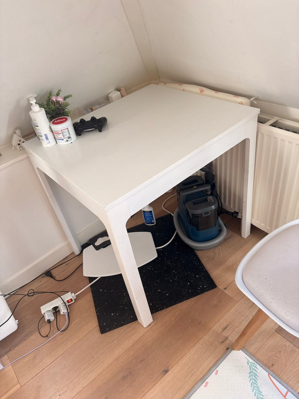 Uitschuifbare IKEA-tafel, Huis en Inrichting, Ophalen, Zo goed als nieuw, Rechthoekig, 50 tot 100 cm