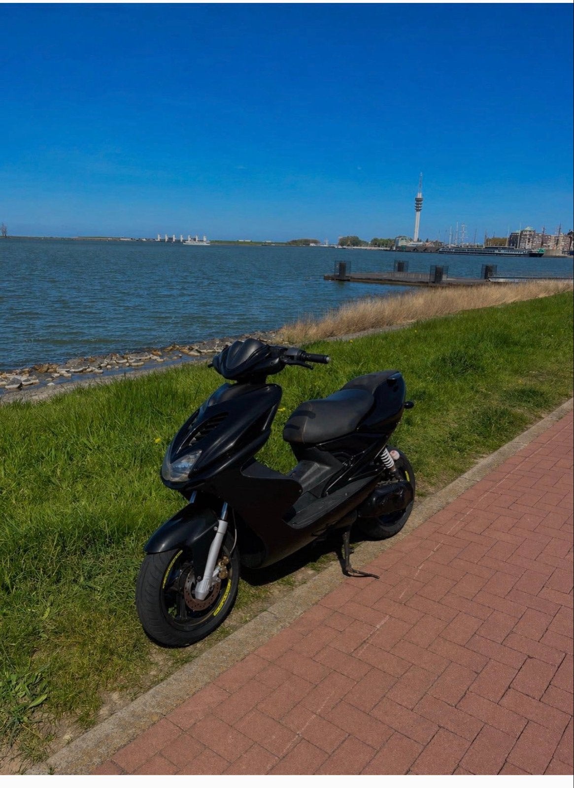 Yamaha Aerox 50CC 2 Takt Scooter - Zwart, Fietsen en Brommers, Scooters | Yamaha, Ophalen, Tweetakt, Gebruikt, Aerox