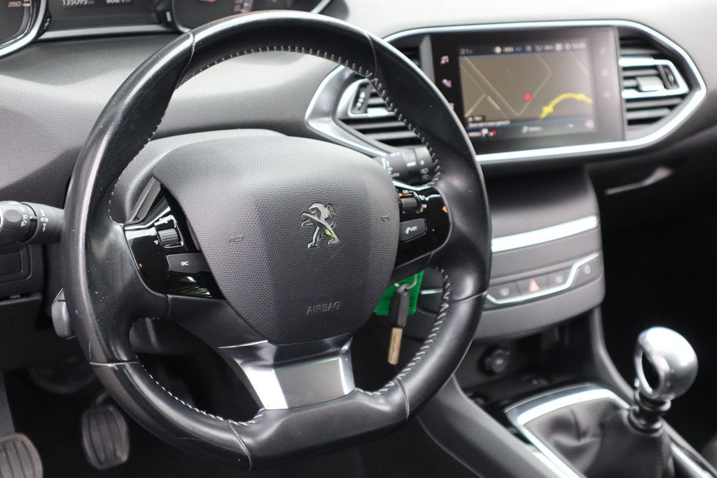 Peugeot 308 1.5 BlueHDi Blue Lease | Trekhaak | Navi | Stoel, Voorwielaandrijving, Stof, Gebruikt, 4 cilinders