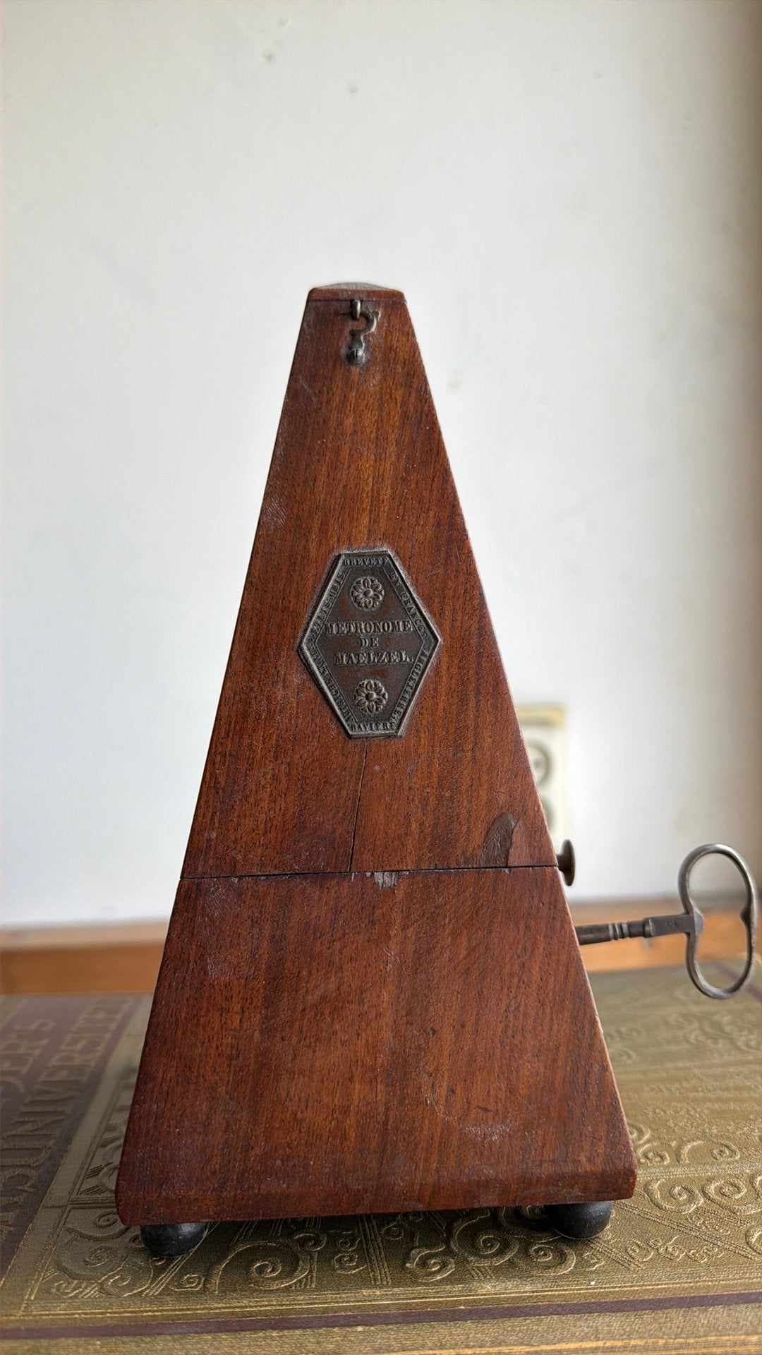 Antieke Houten Metronoom met Opwindmechanisme, Ophalen of Verzenden, Gebruikt