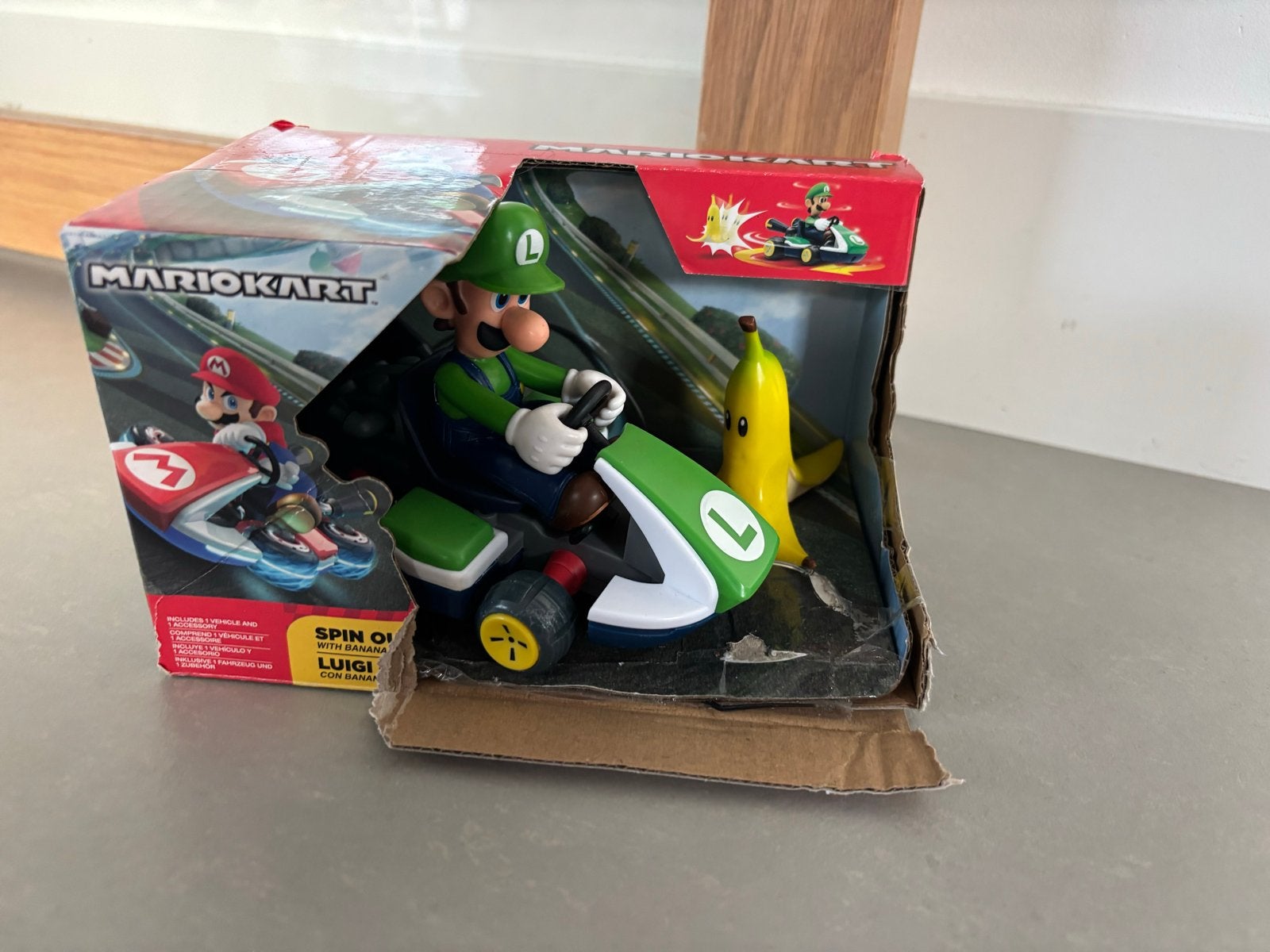 Mario Kart Luigi Spin Out Kart met banaan, Ophalen of Verzenden, Zo goed als nieuw, Jongen of Meisje