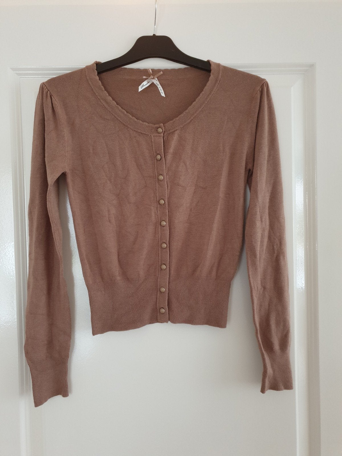 Bruin vest met knoopjes maat 36 Primark
Nieuw, nooit gedrage, Kleding | Dames, Bruin, Primark, Nieuw, Ophalen of Verzenden