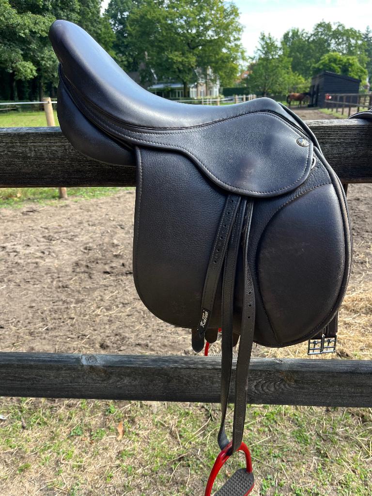 Springzadel bruin - INCL hoofdstel | singel | borsttuig, Dieren en Toebehoren, Paarden en Pony's | Zadels, Ophalen of Verzenden
