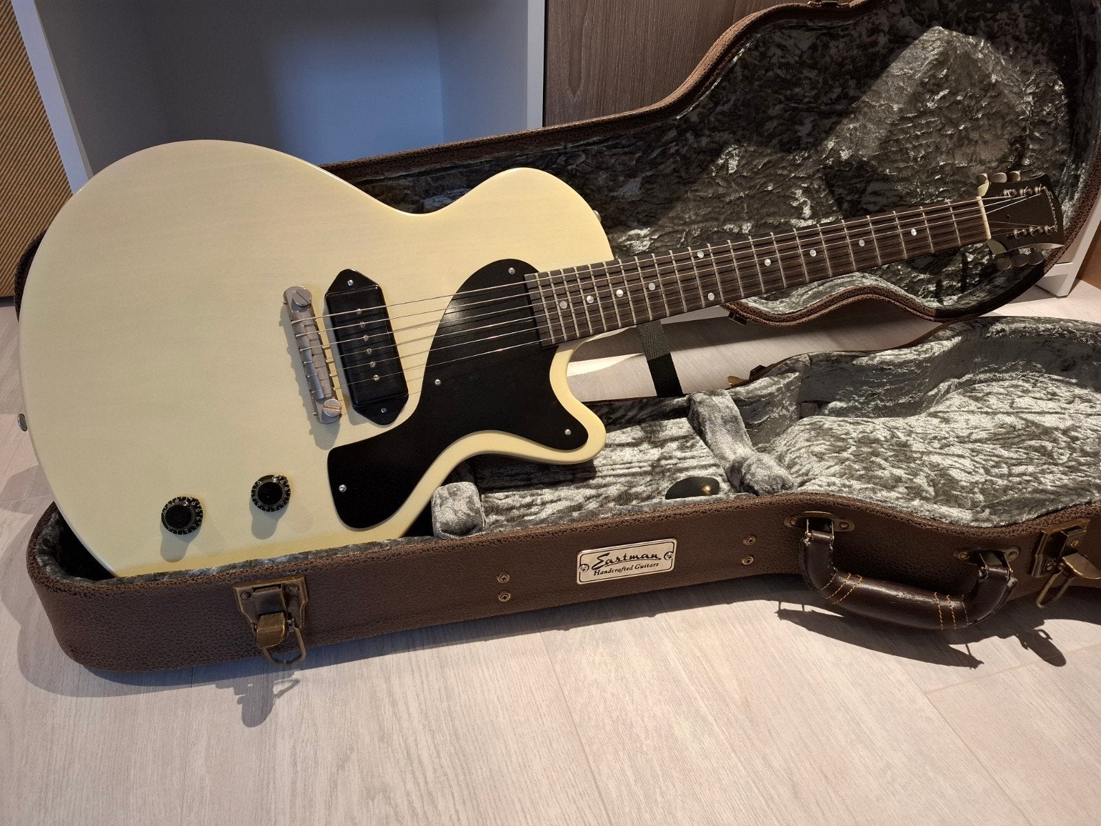 Eastman SB55/TV-LTD-PB, Muziek en Instrumenten, Snaarinstrumenten | Gitaren | Elektrisch, Ophalen, Zo goed als nieuw, Solid body