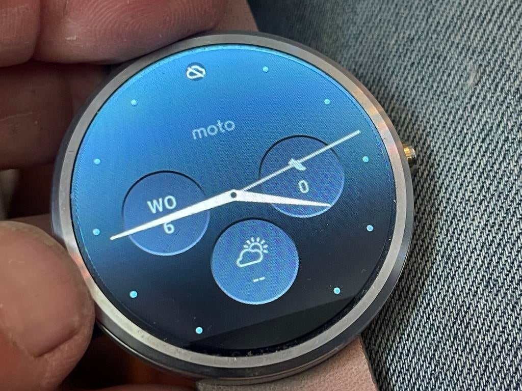 Motorola moto360, Ophalen of Verzenden, Zo goed als nieuw, Zwart, Android