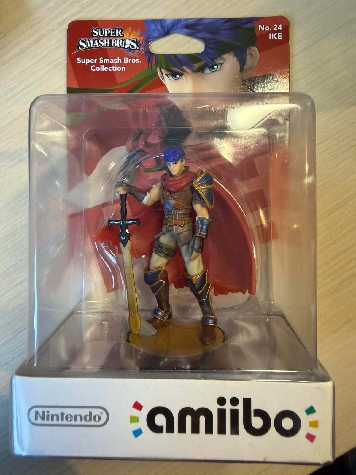 Amiibo Ike no.24 - Super Smash Bros collection, Ophalen of Verzenden, Nieuw