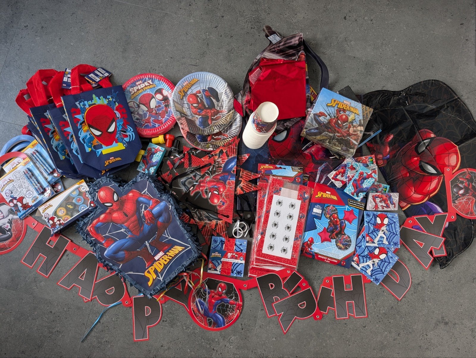 Spiderman Feestpakket - Compleet voor een Superheldenfeest!, Ophalen of Verzenden, Zo goed als nieuw, Feestartikel, Verjaardag