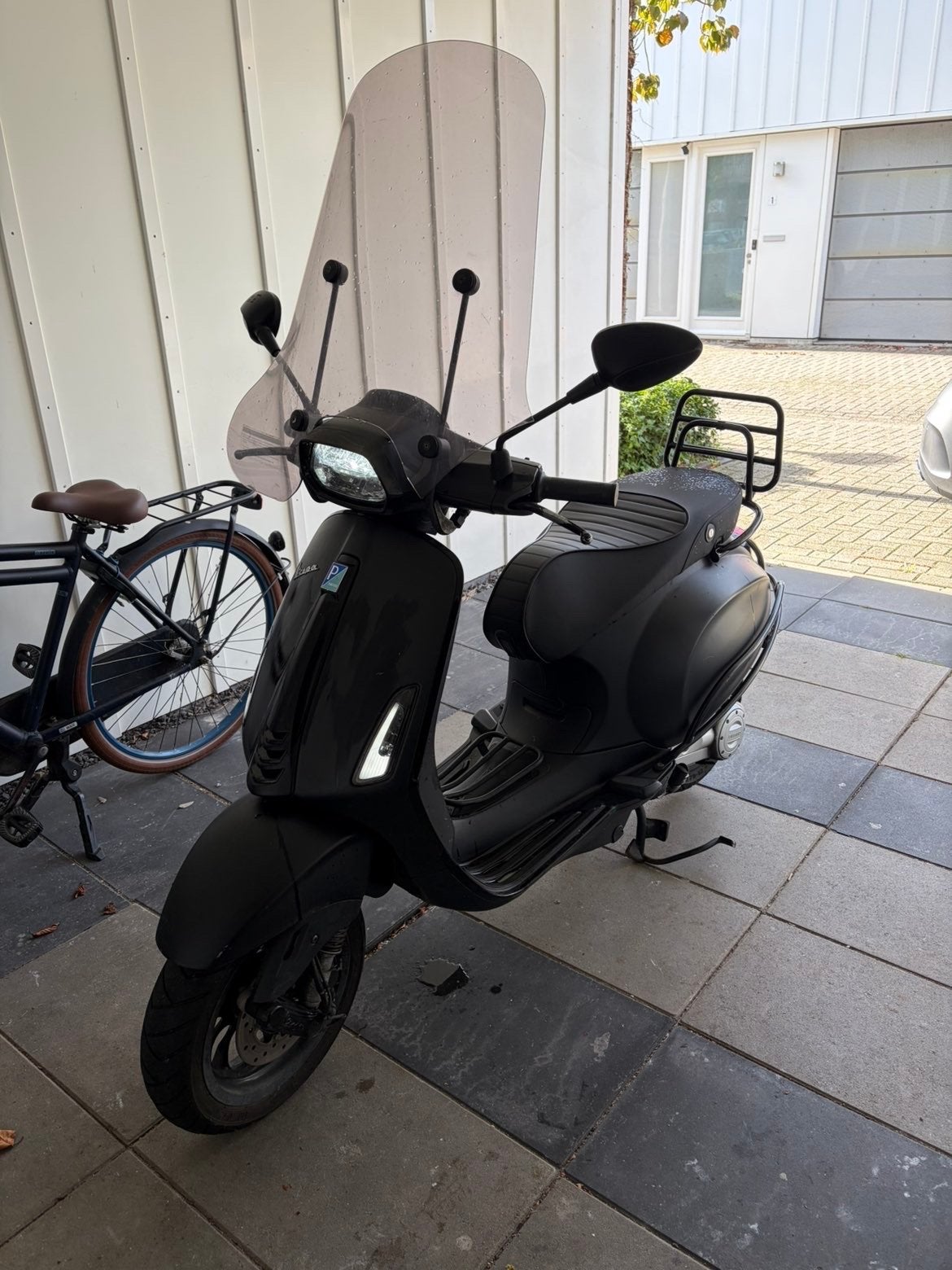 Vespa Sprint Notte - 2020 - zeer lage km stand, Fietsen en Brommers, Ophalen, Overige modellen, Maximaal 45 km/u, Zo goed als nieuw