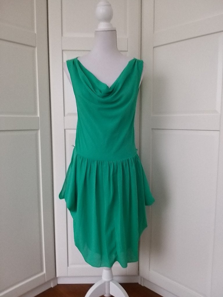 Jacky Luxury groene waterval hals mouwloze mini jurk S, Ophalen of Verzenden, Jacky Luxury, Maat 36 (S), Gedragen