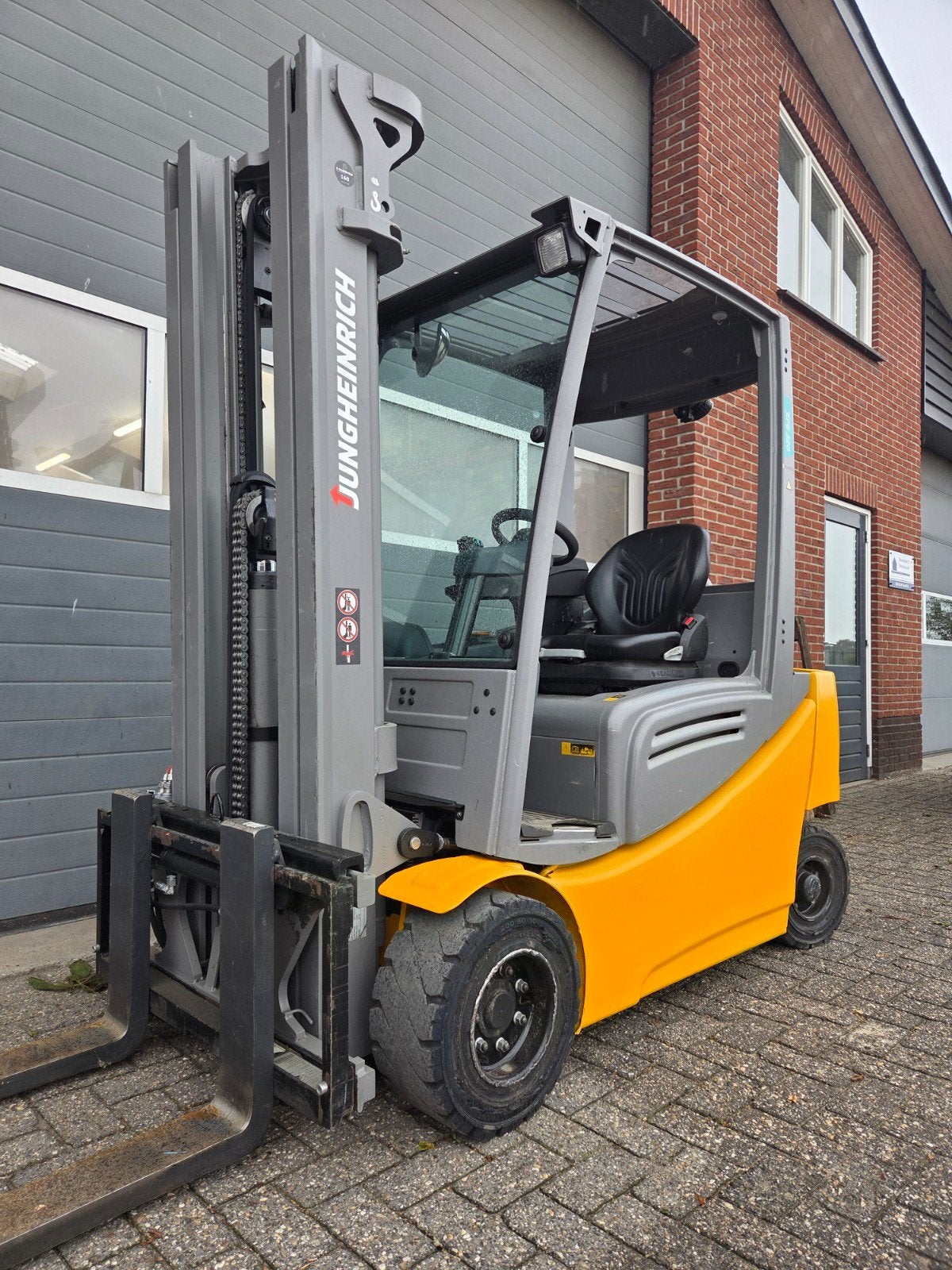 Heftruck Jungheinrich EFG320 Triplex Sideshift 4640 mm 2018, Heftruck, Ophalen of Verzenden, 1000 tot 2000 kg, Junheinrich