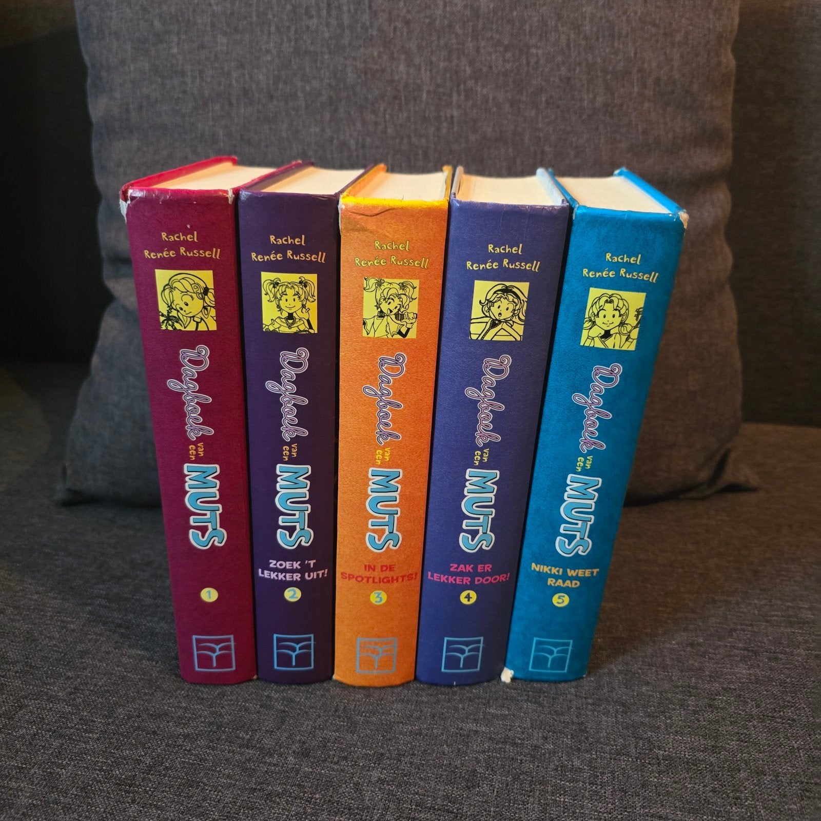 Dagboek van een Muts - Complete Serie (5 boeken), Boeken, Ophalen of Verzenden, Gelezen, Rachel Renée Russell, Fictie
