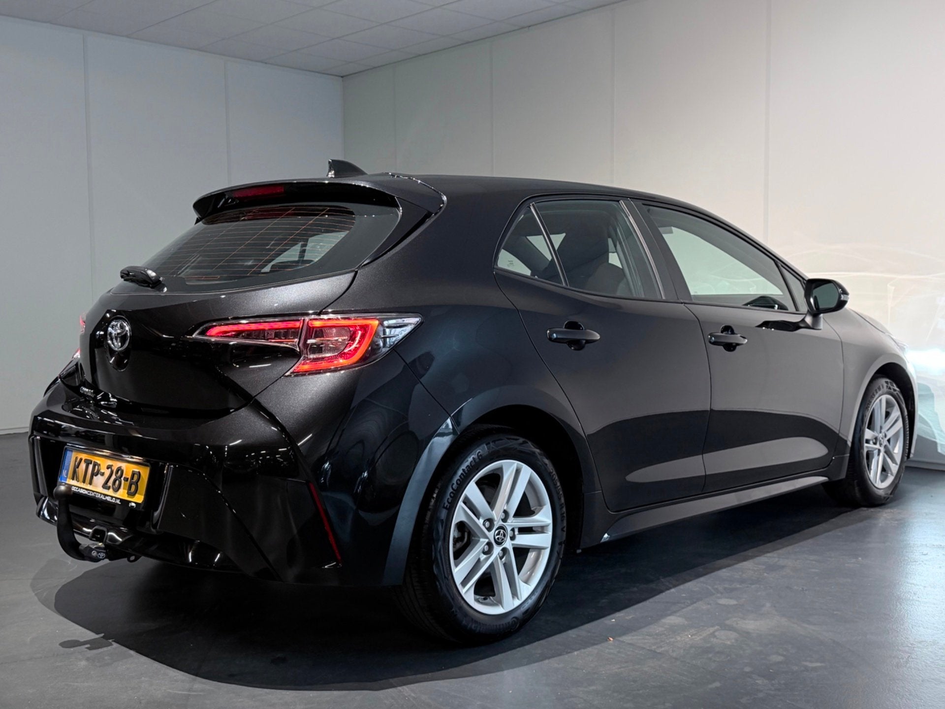 Toyota Corolla 1.2 Turbo Active /Clima/ACC/LaneAss/HeadUp/Ke, Voorwielaandrijving, Gebruikt, Euro 6, 4 cilinders