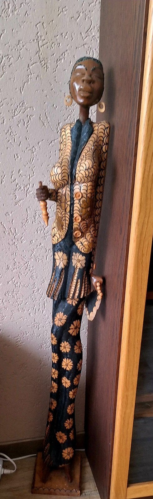 Groot Afrikaans houten beeld van een vrouw, 120 cm, Ophalen of Verzenden