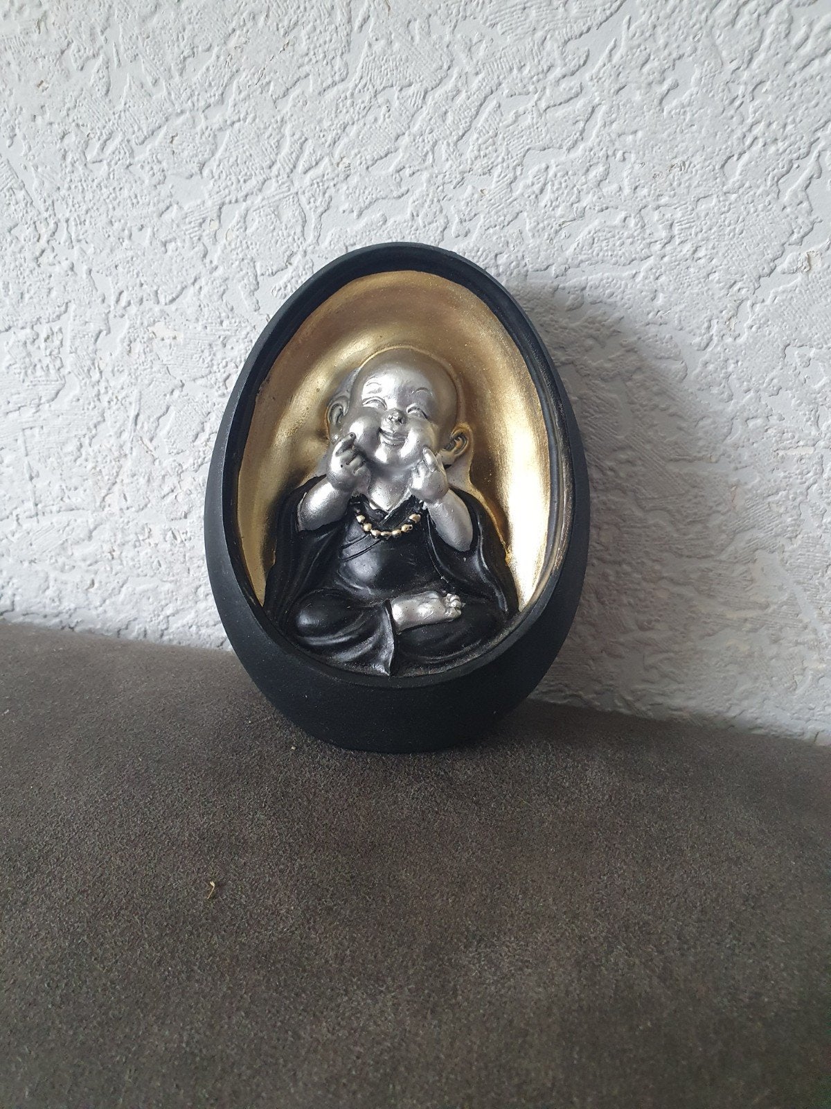 Lachende Boeddha Beeldje - Zwart/Goud/Zilver, Huis en Inrichting, Ophalen of Verzenden, Gebruikt, Steen/keramiek, Meerkleurig