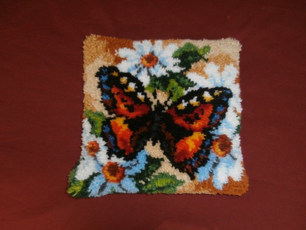 Smyrna handgeknoopt kussen vlinder nieuw, Meerkleurig, Nieuw, Ophalen of Verzenden, Sierkussen