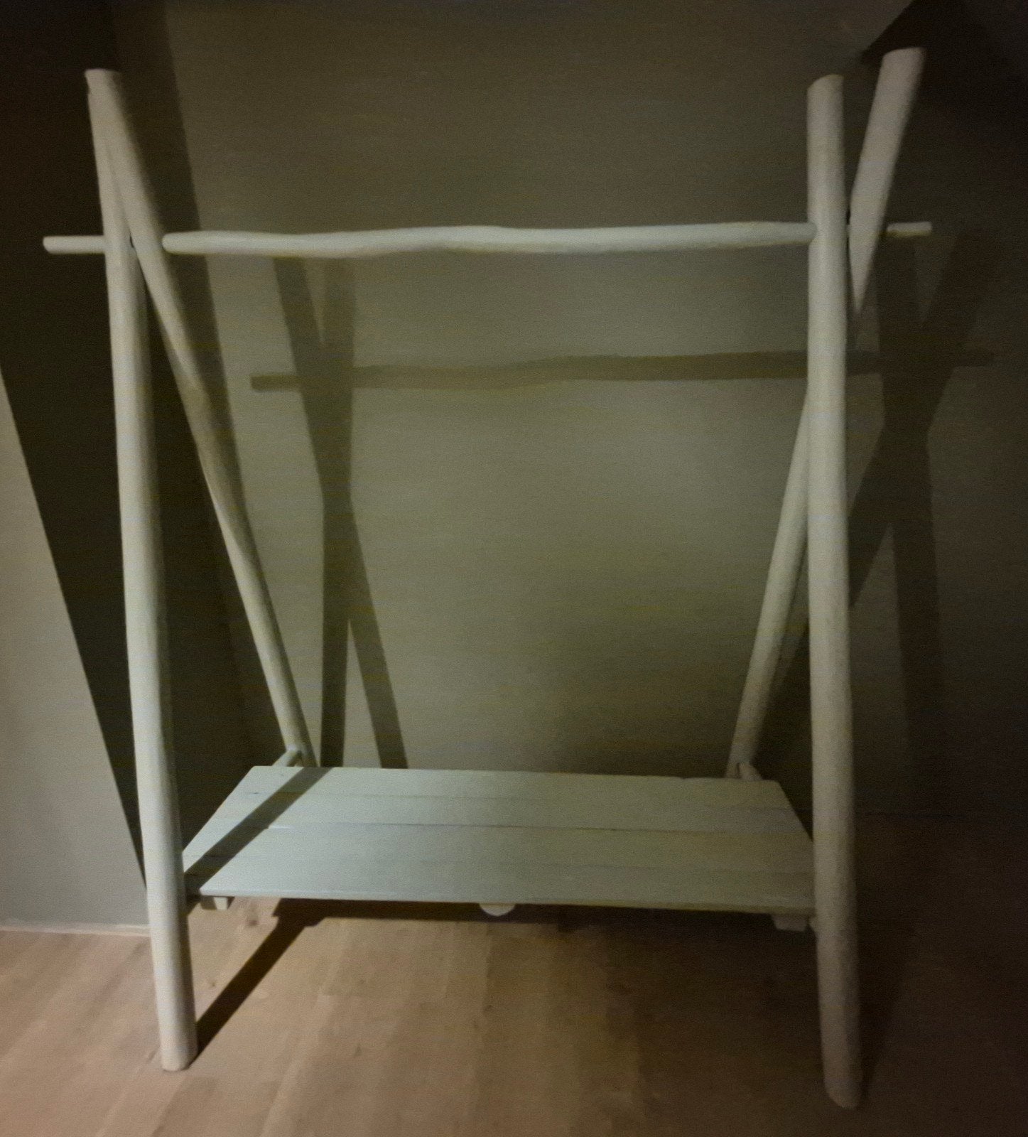 Houten presentatie rek, Ophalen, Zo goed als nieuw