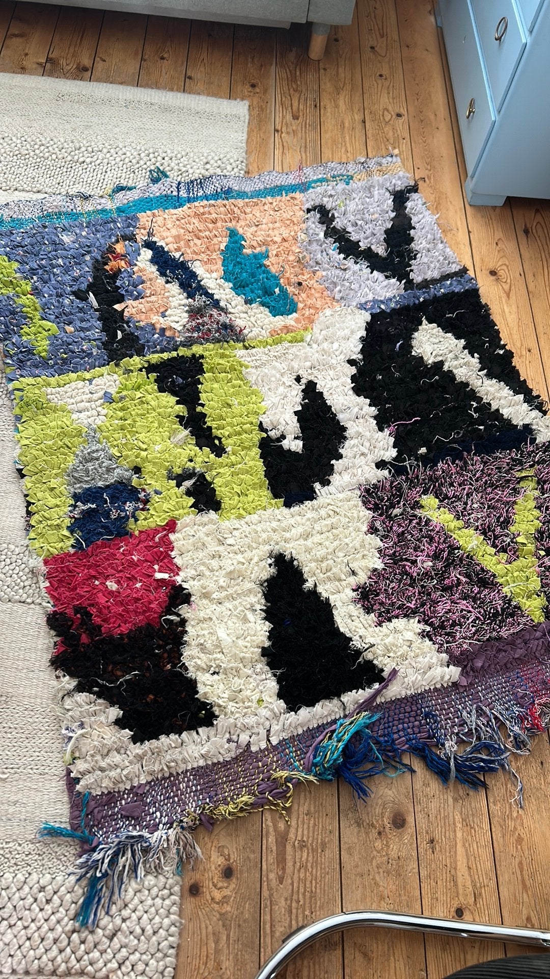 Vintage boucherouite Marokkaans tapijt handgemaakt, Huis en Inrichting, Stoffering | Tapijten en Kleden, Ophalen of Verzenden