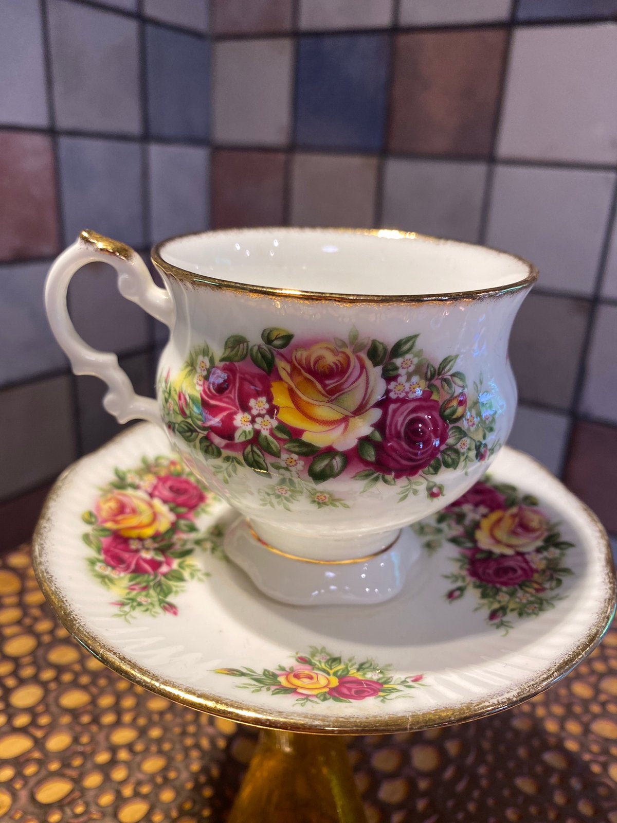 Elizabethan-Staffordshire,England,vintage kop en schotel,, Antiek en Kunst, Antiek | Servies los, Ophalen of Verzenden