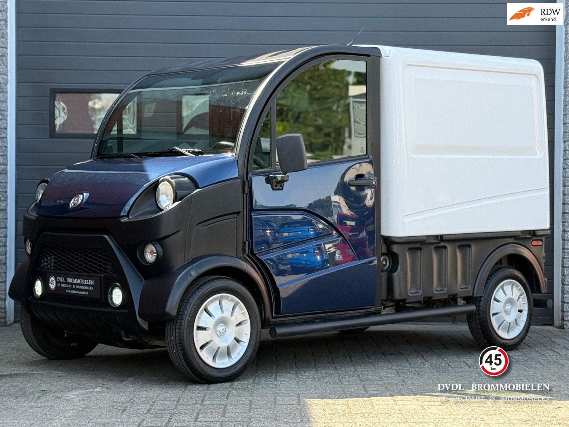 Aixam D-Truck Premium Brommobiel 2021 BTW 26dkm NIEUWSTAAT!