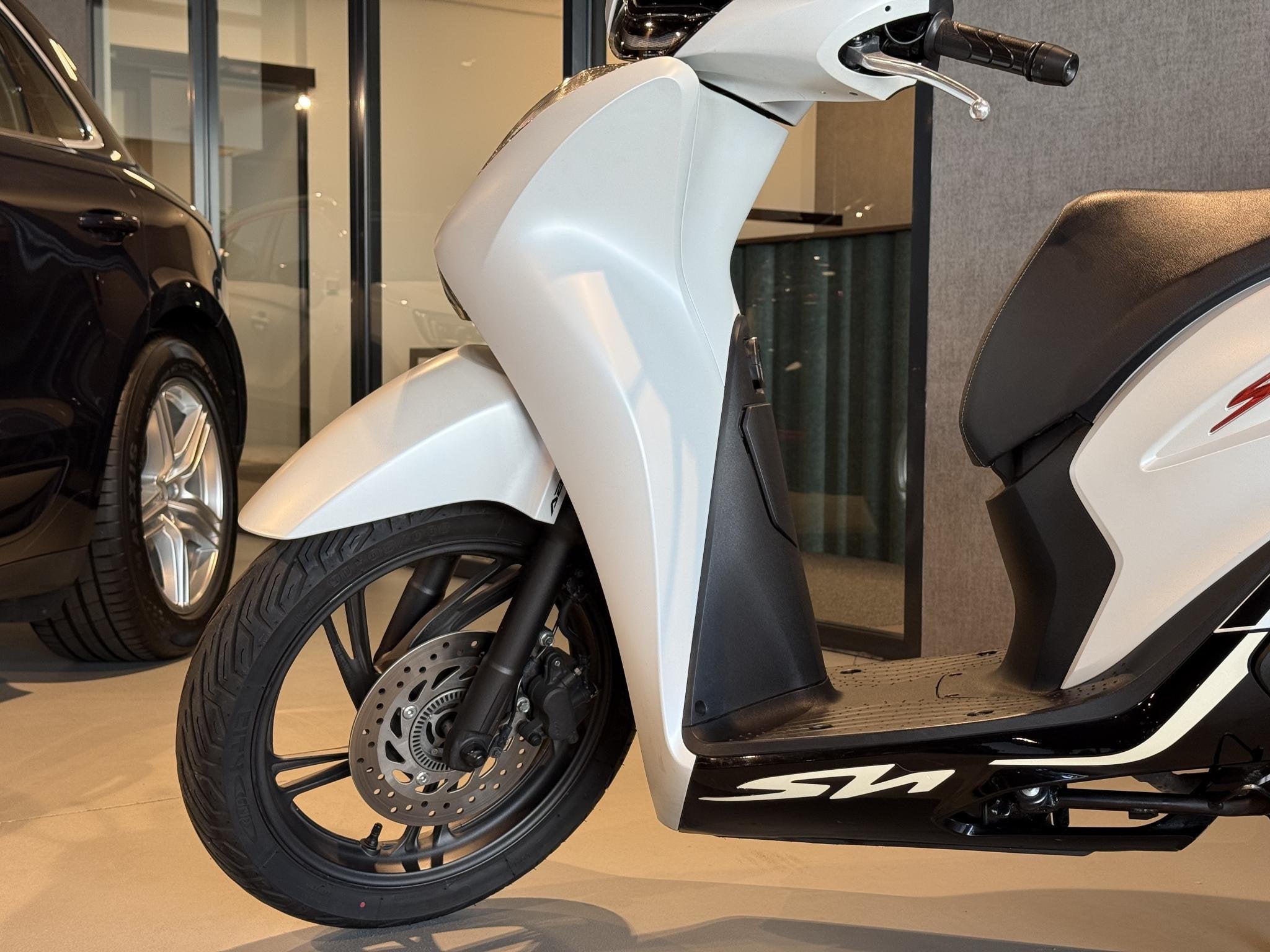 Honda SH 150i ABS 150 Motorscooter Automaat Mat White 14.500, Scooter, 11 kW of minder, Automaat, 153 cc