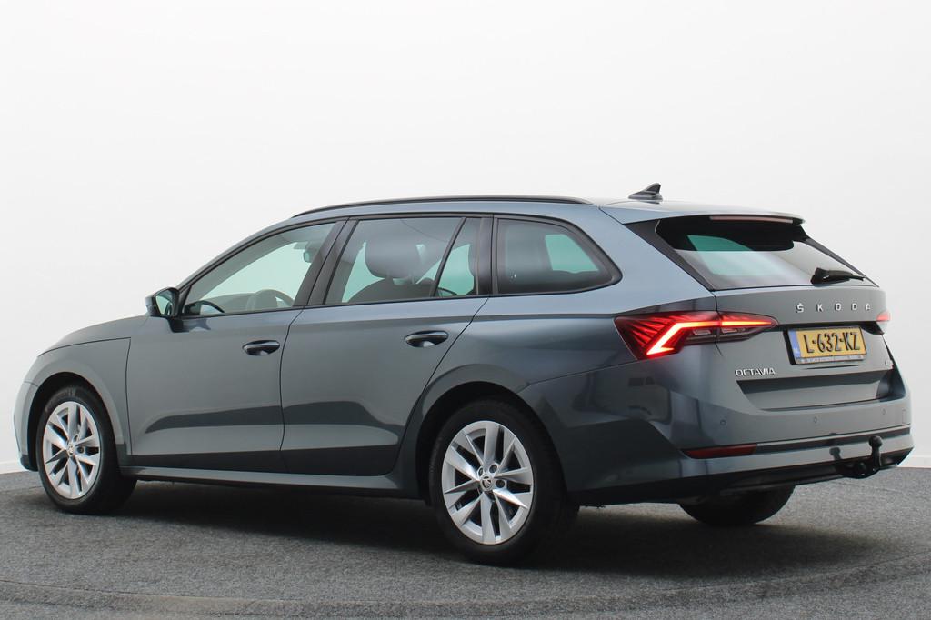 Skoda Octavia Combi 1.5 e-TSI Business Edition Virtual Cockp, Stof, 4 cilinders, 150 pk, 1283 kg
