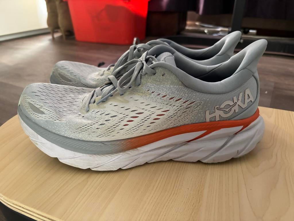 Hoka Clifton hardloopschoenen maat 44, Ophalen of Verzenden, Gedragen, Grijs, Sportschoenen