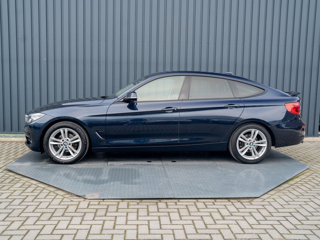 BMW 3-serie Gran Turismo 320i Executive | Apple Carplay | He, Auto's, BMW, Achterwielaandrijving, Gebruikt, 4 cilinders, Blauw