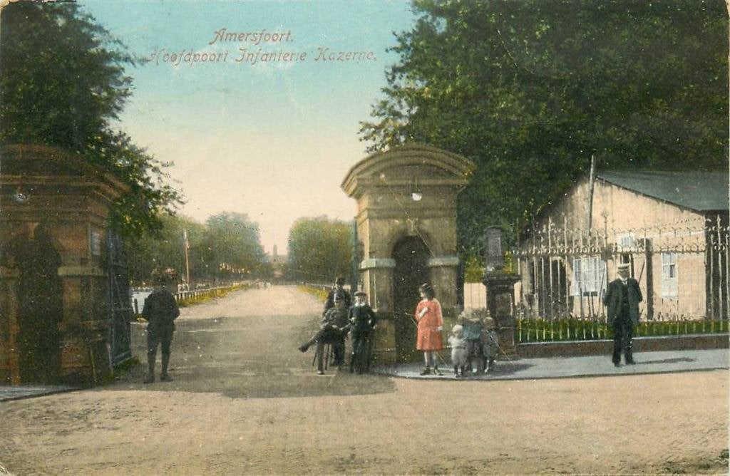 388-282-029 Amersfoort Hoofdpoort Infanterie Kazerne, Verzenden, Voor 1920, Utrecht