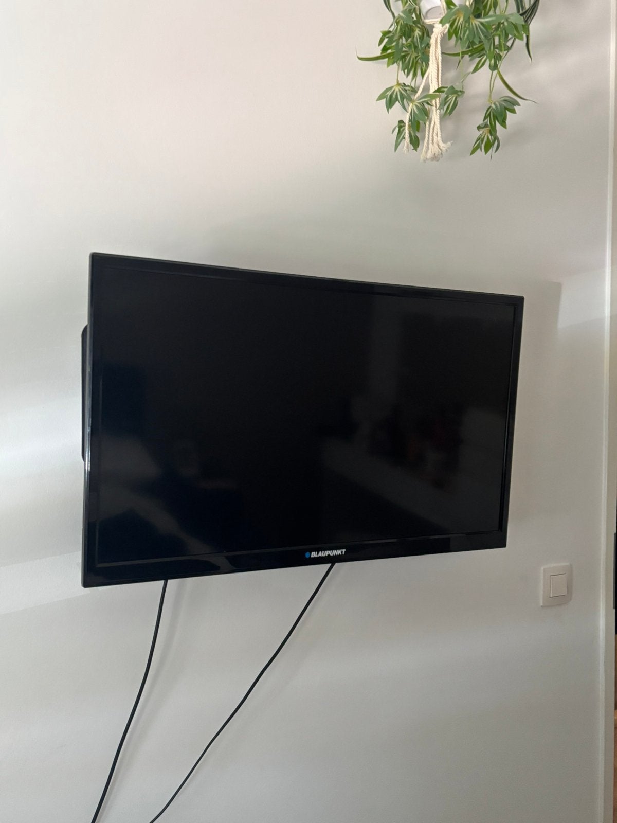Tv blaupunk met ophang beugel, 50 Hz, 80 tot 100 cm, Zo goed als nieuw, Ophalen