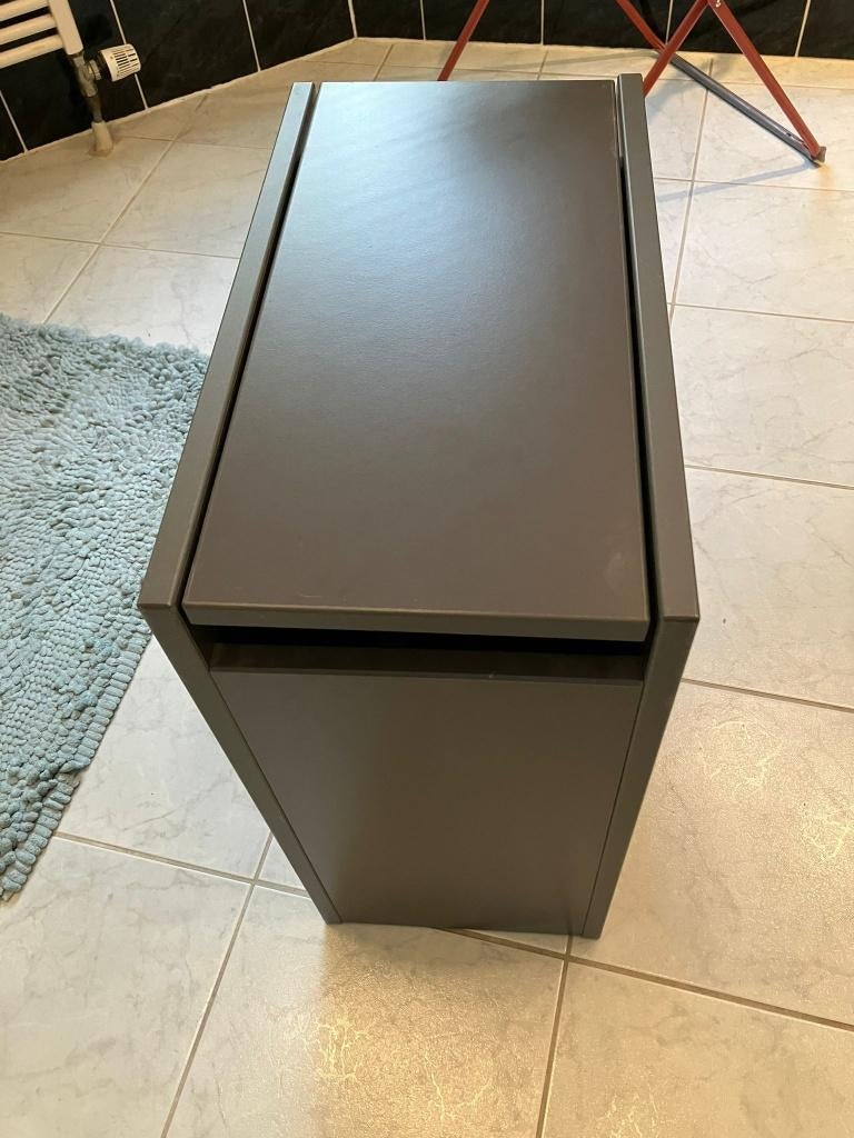 Grijs computerkastje voor staande pc, Huis en Inrichting, Kasten | Computermeubels, Ophalen, 40 tot 80 cm, Minder dan 70 cm, Minder dan 70 cm