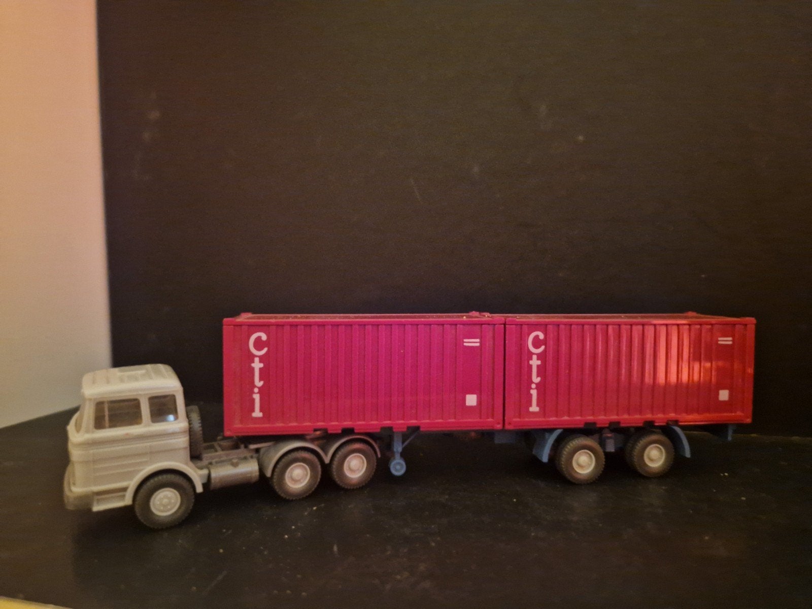 Wiking vrachtwagen met container oplegger, Overige merken, Gebruikt, 1:50 of kleiner, Ophalen of Verzenden