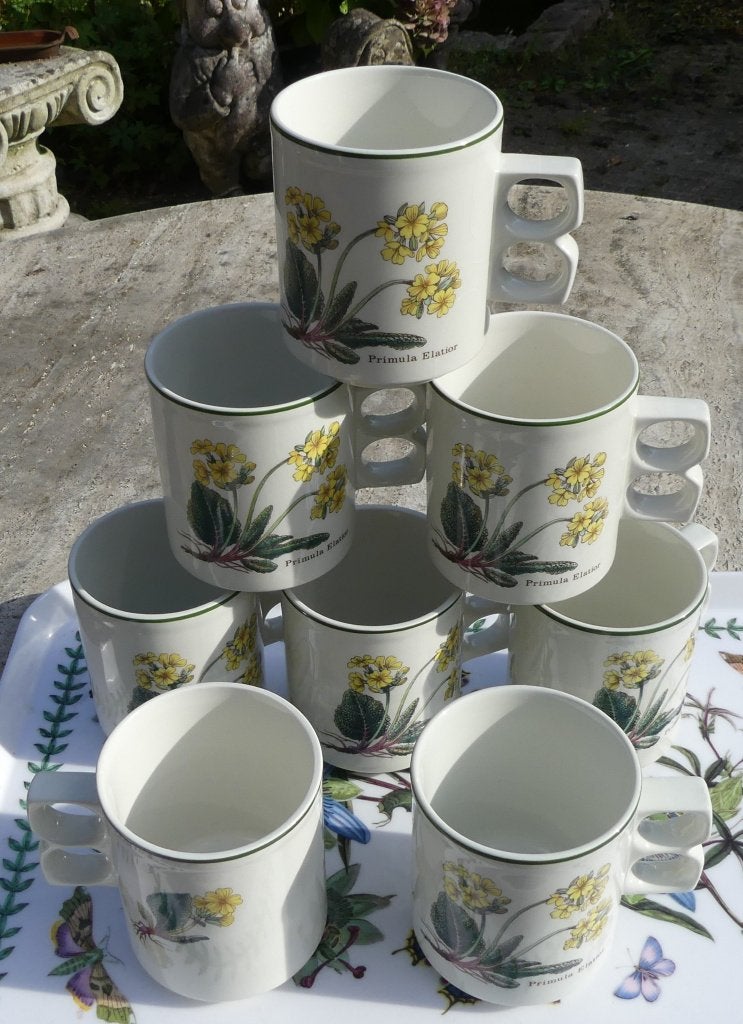 Wedgwood Florabunda 8 Nieuwe Mokken, Huis en Inrichting, Keuken | Servies, Nieuw, Overige stijlen, Mok, Ophalen of Verzenden