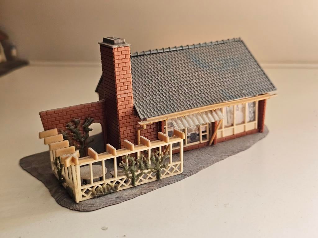 Modeltrein Ho huisje met tuin, Ophalen of Verzenden, Gelijkstroom, Wagon, Roco