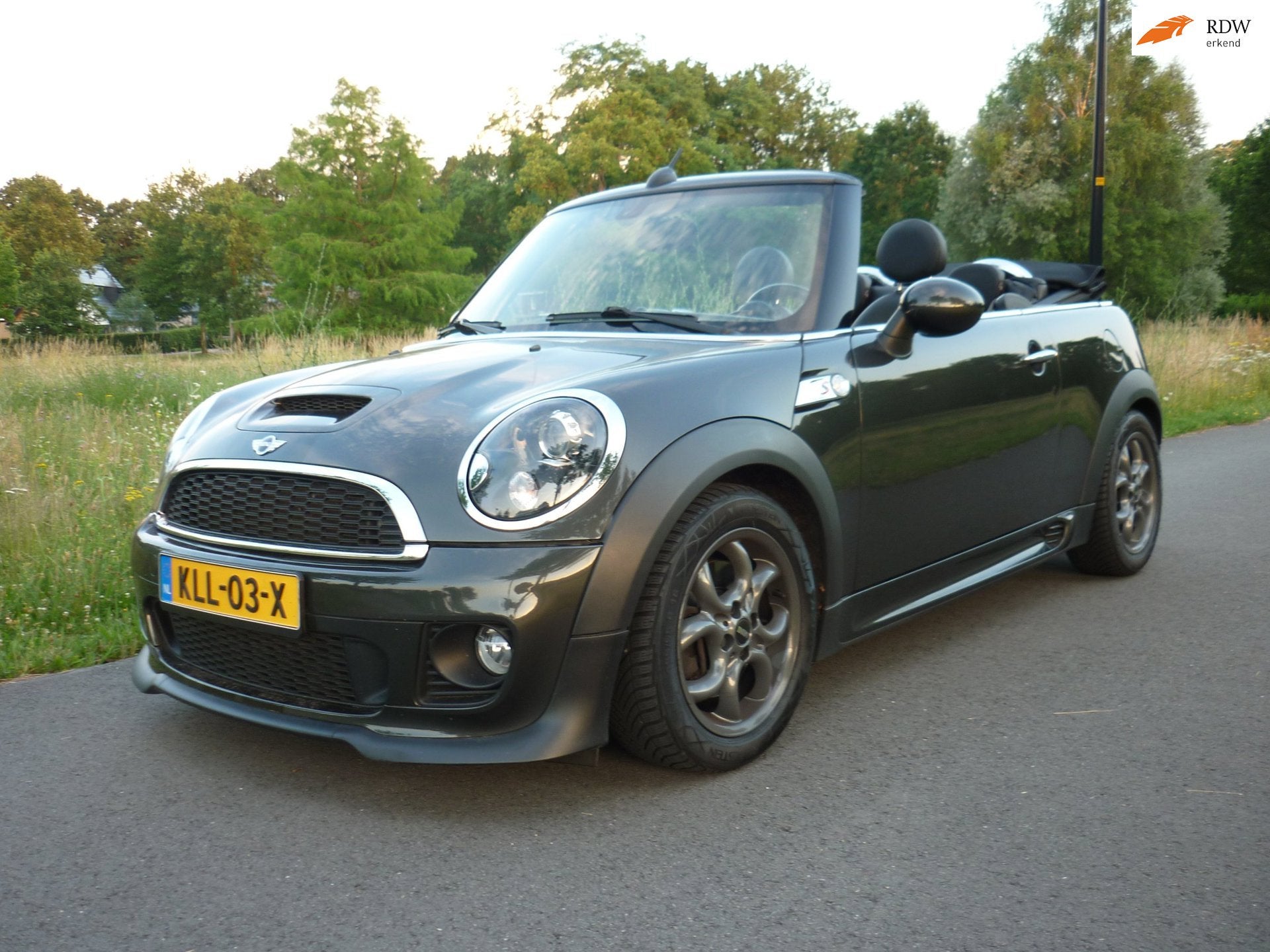 Mini Cabrio 1.6 Cooper S Pepper .works pakket.nw.distr.ketti, Voorwielaandrijving, Euro 5, Gebruikt, Zwart