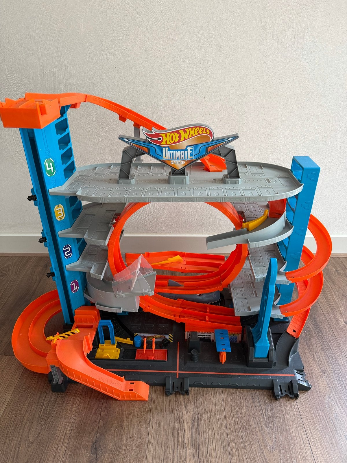 Hot Wheels Ultimate Garage met Haai en Looping, Ophalen, Zo goed als nieuw, Jongen of Meisje