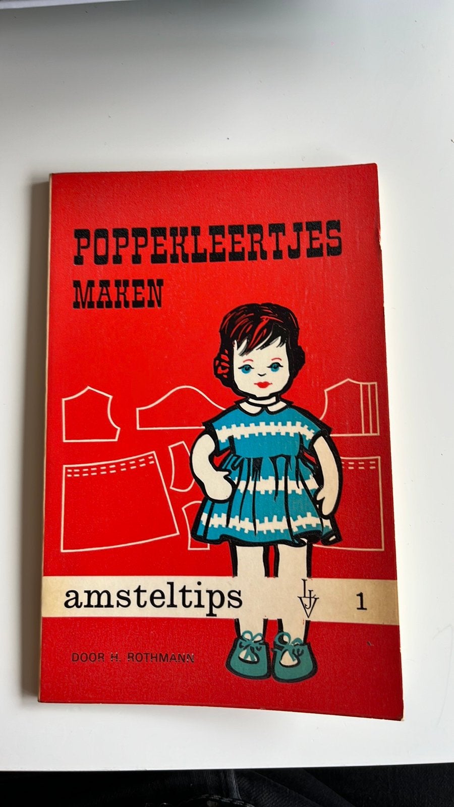 Poppenkleertjes Maken - Amsteltips 1 - Jaren '60 Boek, Ophalen of Verzenden, Gelezen, Poppen maken