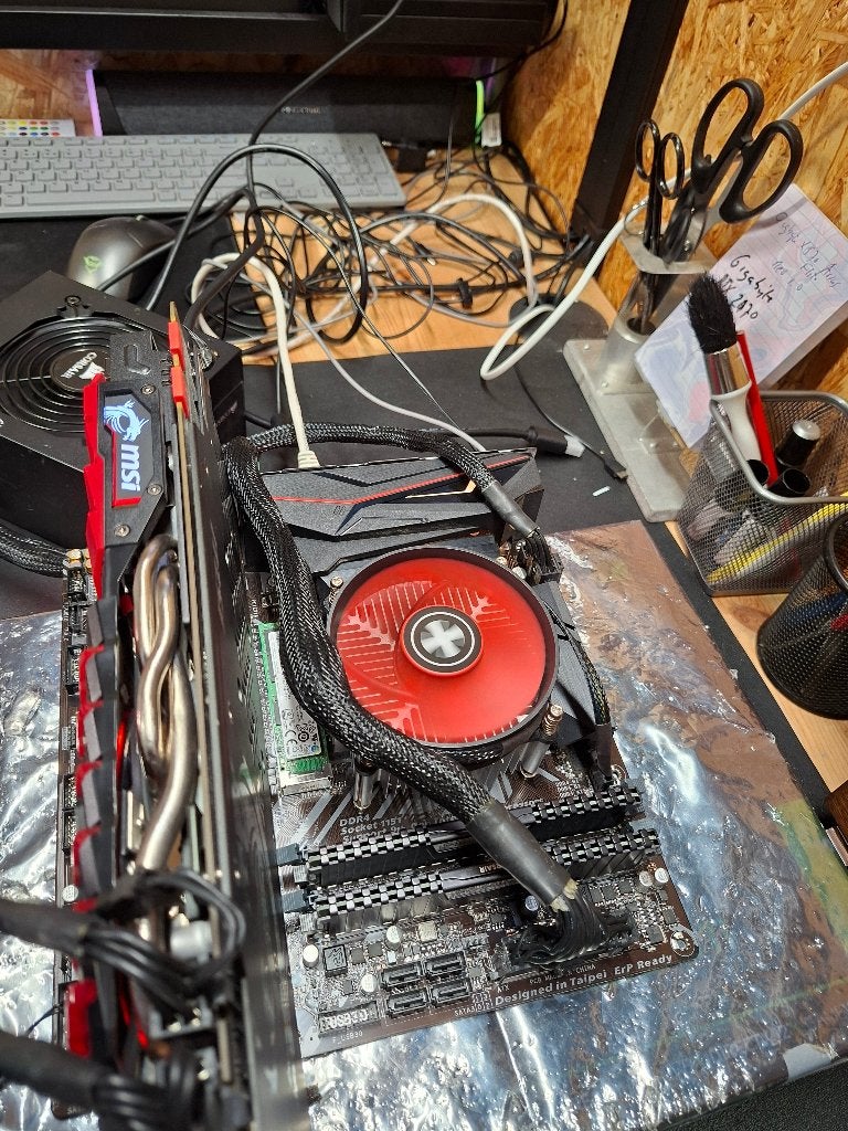 Foto 9 van Intel Core i7-9700 Processor 4.70 GHz werkt goed!